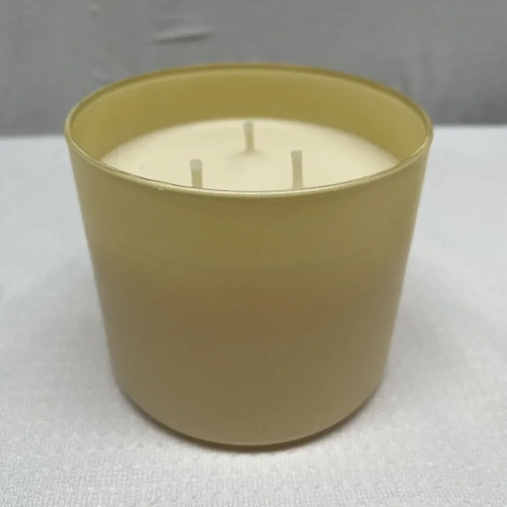 NEW White Barn PISTACHIO MILK & HONEY Large 3-Wick CANDLE 14.5 oz.